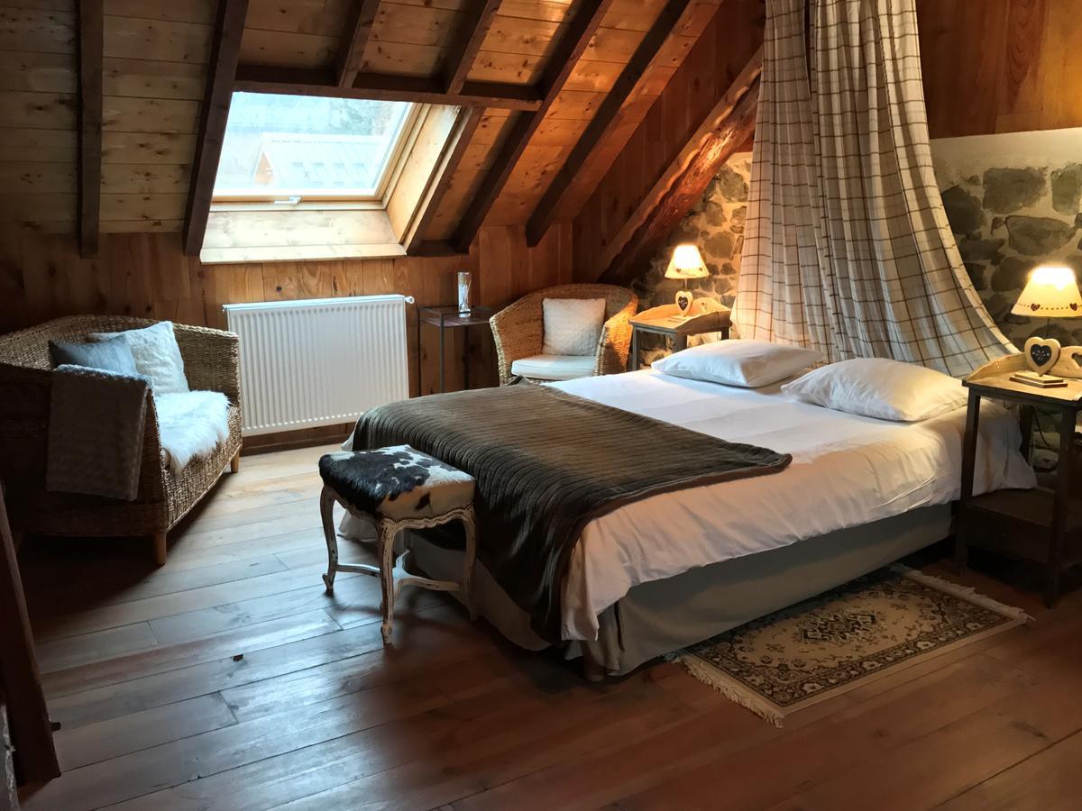 La Cle Des Bois Bed & Breakfast Le Bourg-dʼOisans Exterior foto